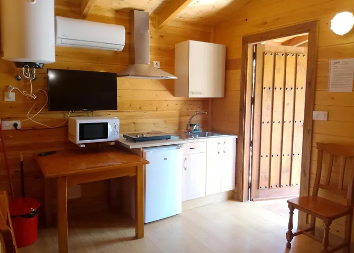 La Eliza Lanzahíta Parque de Campismo Lanzahita